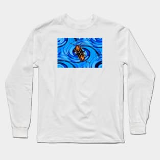 Hornet in the whirlpool / Swiss Artwork Photography Long Sleeve T-Shirt